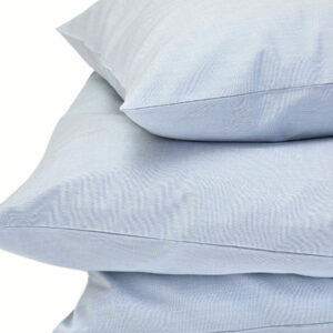 Økologisk sengetøj i den smukke Sea Blue chambray, der er en klassiker i soveværelset. 100% økologisk bomuld.