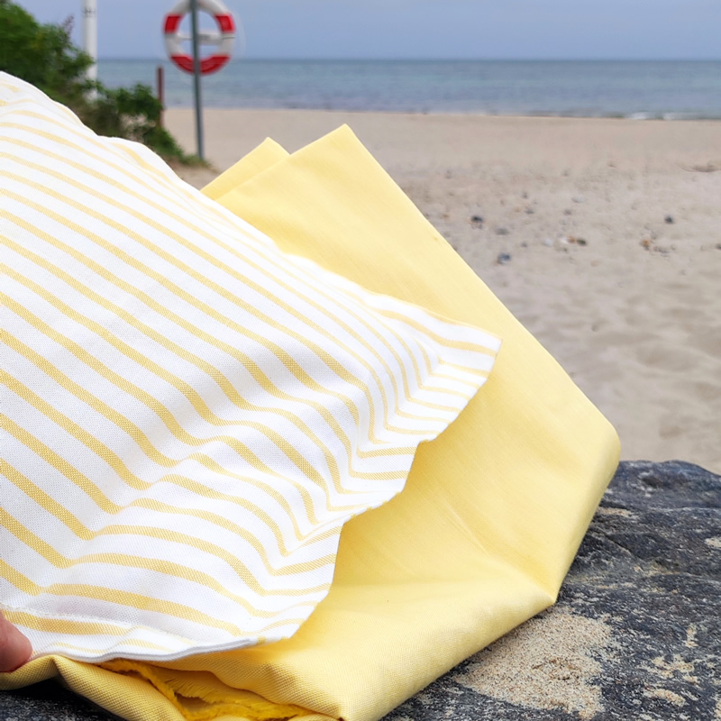 Gul chambray+stribe, på mørk sten Ho Gul chambray, økologisk bomuld, økologisk metervare